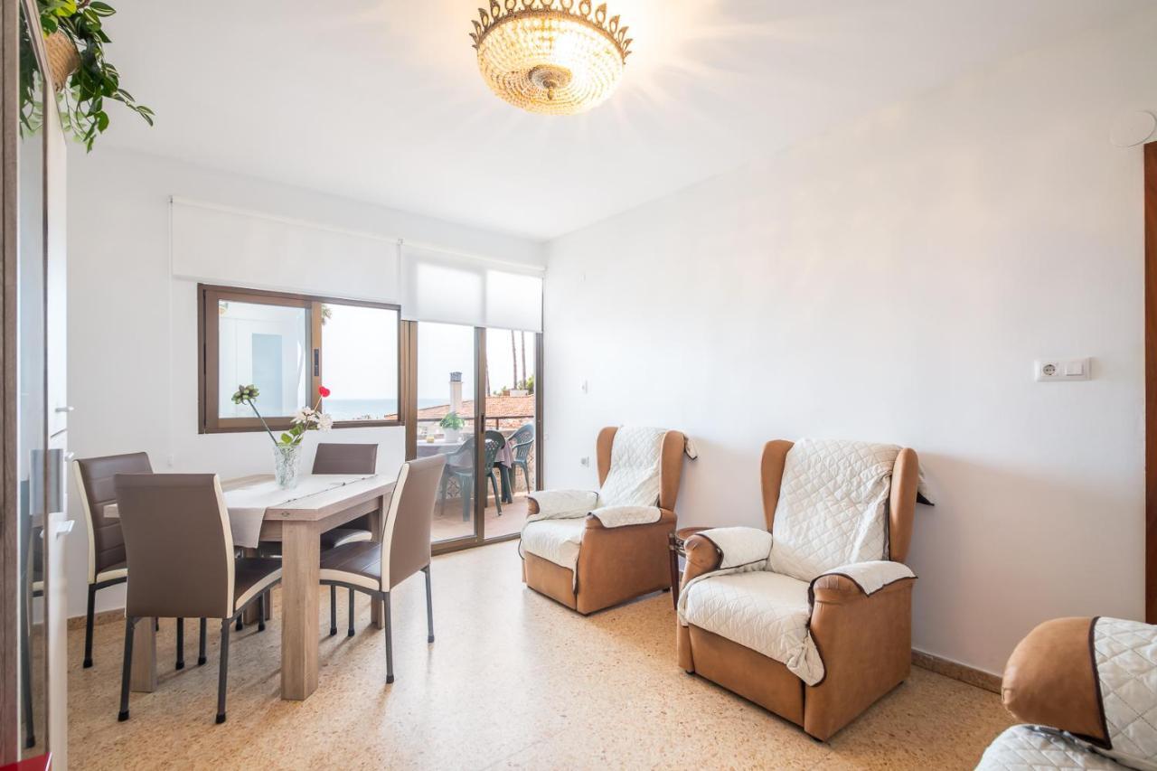 Isola Beachside Apartment Валенсия Экстерьер фото