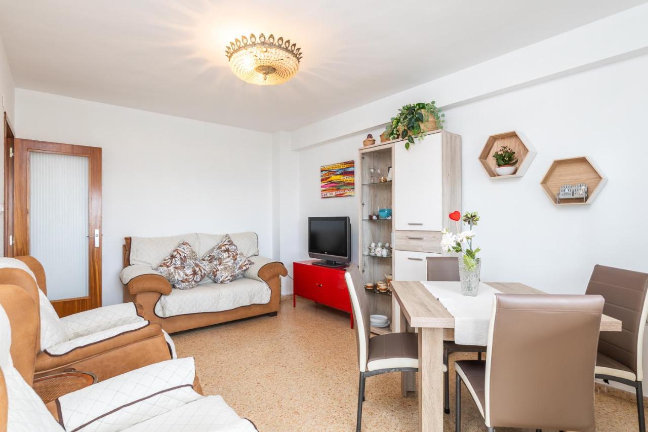 Isola Beachside Apartment Валенсия Экстерьер фото