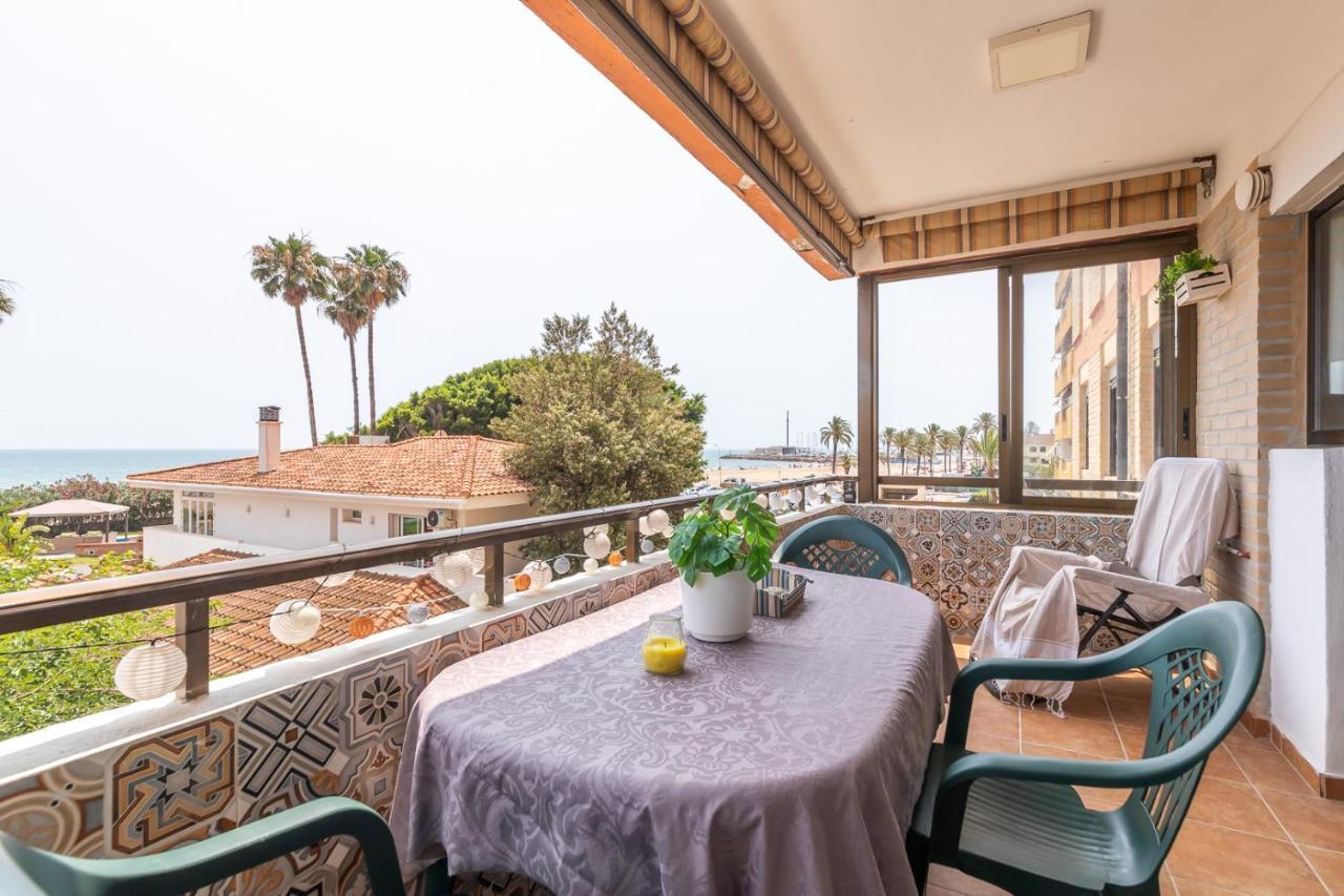 Isola Beachside Apartment Валенсия Экстерьер фото