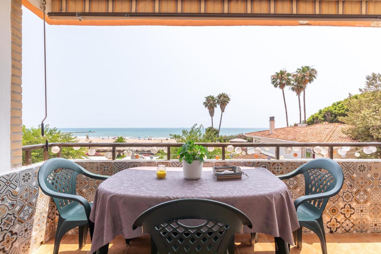 Isola Beachside Apartment Валенсия Экстерьер фото